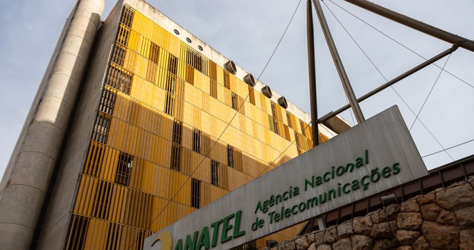 Anatel ordena bloqueio de 5 milhões de aparelhos piratas de TV a cabo