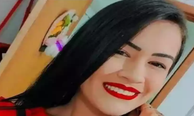 Mulher cai de moto e morre ao ser atropelada por prefeito de cidade mineira