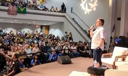 Bolsonaro anuncia que voltará ao Brasil: ‘Missão não acabou’