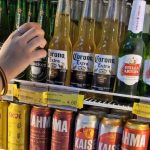 As cervejas que ficaram mais baratas; entenda as razões e veja quais