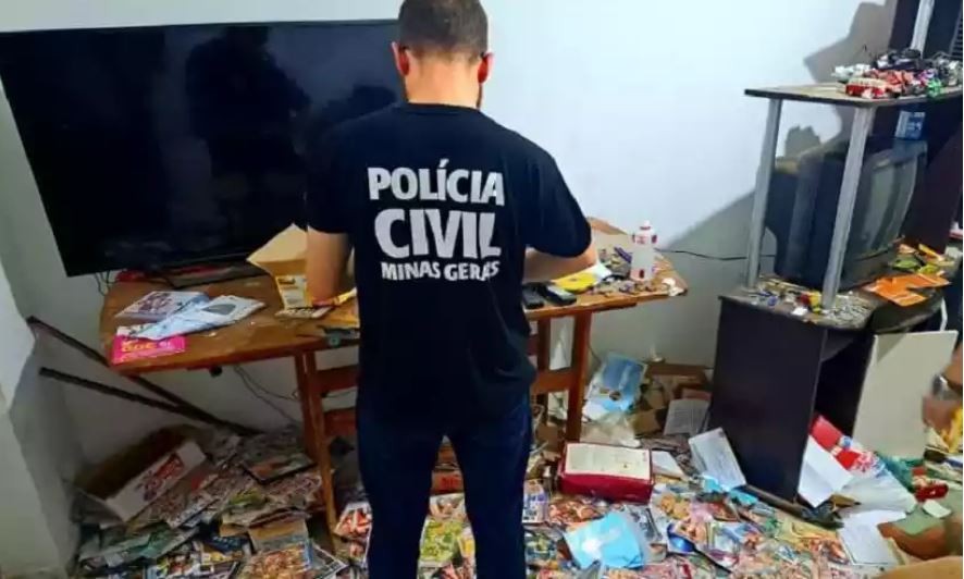 Homem é preso em MG com vasto material pornográfico envolvendo crianças