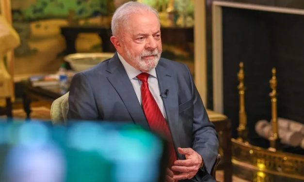 Pneumonia obriga Lula a adiar viagem à China
