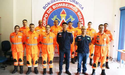 Bombeiros são homenageados pelo bom desempenho durante inundações em Formiga