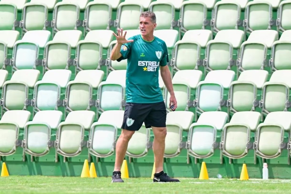 Mancini espera melhora na pontaria do América contra o Tombense
