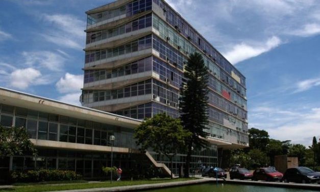 Hospital das Clínicas da UFMG tem 273 vagas para programas de residência