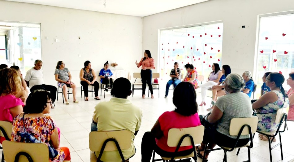 Dia da Mulher: vereadora Osânia palestra no Cras 2 e no Cras Geraldo Veloso