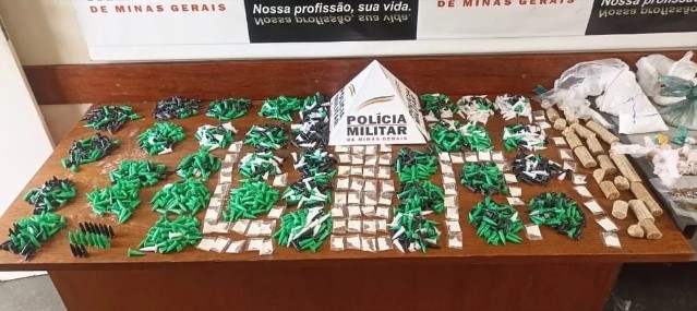 Polícia apreende mais de 1,7 mil pinos de cocaína e outras drogas no Sul de Minas