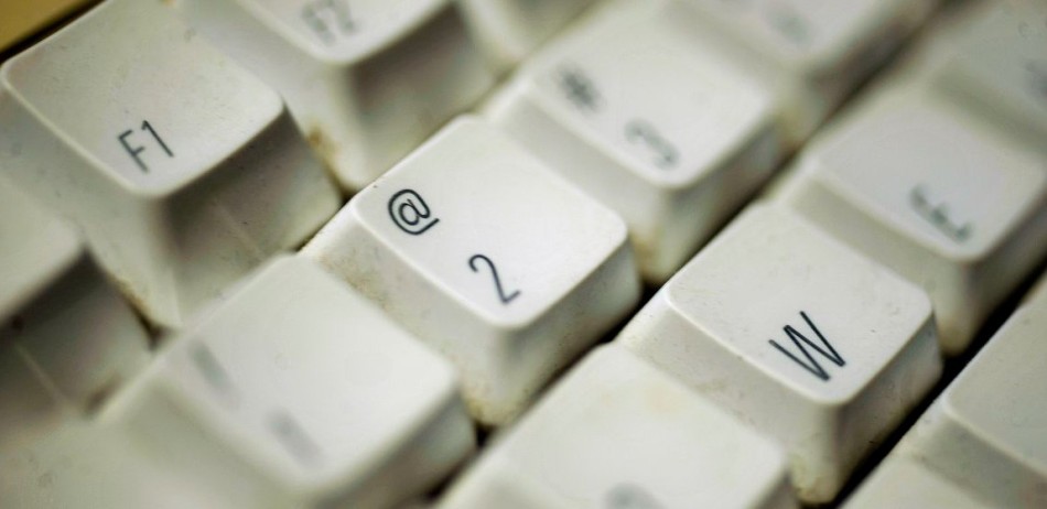 STF debate retirada de conteúdos ofensivos da internet