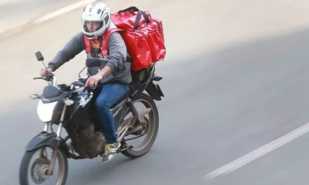 Vendas de motos disparam 34,1% em fevereiro puxadas por delivery e preços mais baixos