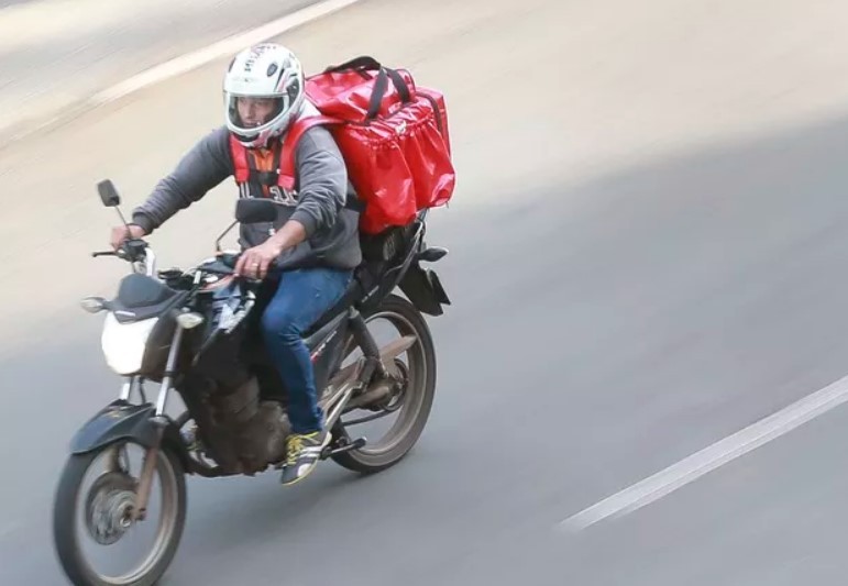 Vendas de motos disparam 34,1% em fevereiro puxadas por delivery e preços mais baixos