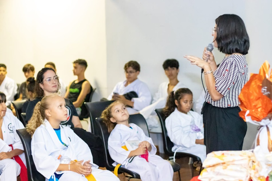 Palestra “Do Tatame para a Federal” é realizada no Tatame do Bem