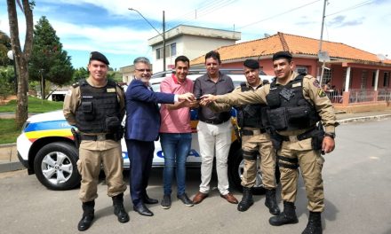 Polícia Militar de Camacho recebe viatura