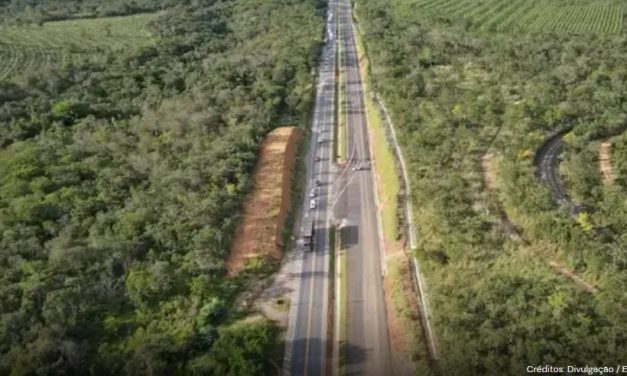 Filha cancela casamento após mãe morrer em acidente com carreta no interior de SP