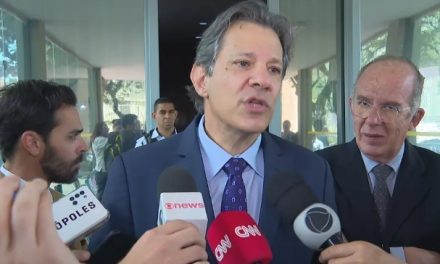 Governo recua e mantém isenção para compras internacionais entre pessoas físicas até US$ 50, diz Haddad