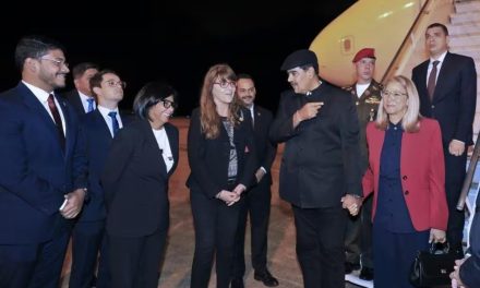 Após fim da restrição de visita ao Brasil, Nicolás Maduro chega em Brasília para encontro com Lula