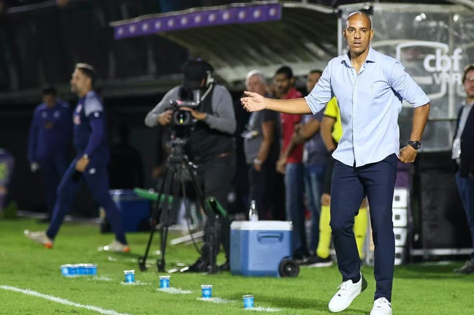 Mirando a liderança, Cruzeiro pega o Santos para começar bem sequência ‘caseira’