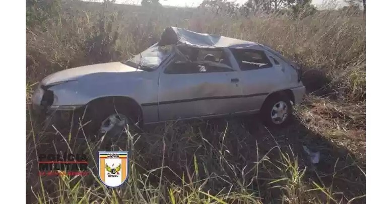 Capotamento de carro mata motorista em estrada de Minas