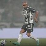 Após empate entre Atlético e Palmeiras, Mariano detona gramado do Mineirão