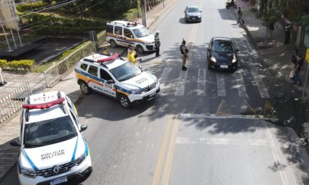 Em alusão ao ‘Maio Amarelo’: Polícia Militar realiza blitz em Formiga