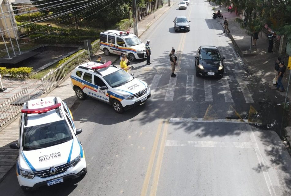 Em alusão ao ‘Maio Amarelo’: Polícia Militar realiza blitz em Formiga