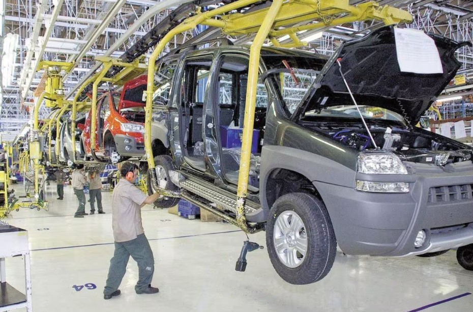 Lula e Alckmin anunciam medidas para carros populares nesta quinta-feira