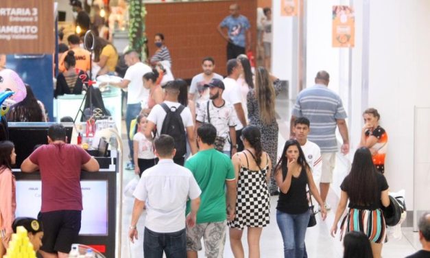 Mais da metade dos brasileiros pretende presentear as mães