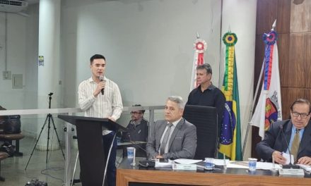 Deputado federal Pedro Aihara visita a Câmara Municipal