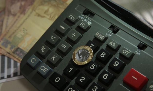 População mineira está menos inadimplente que restante do país