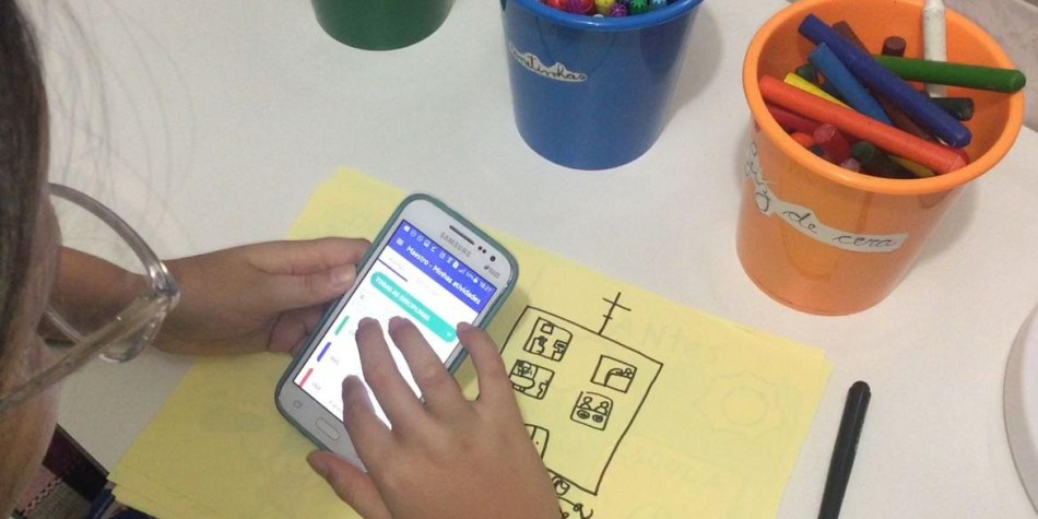 Pediatras alertam para aumento de desafios perigosos na internet