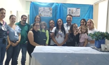 Mães de crianças diagnosticadas com espectro autista participam de encontro na Secretaria de Saúde