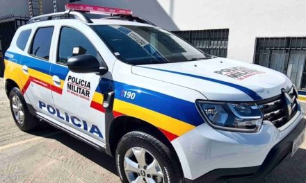 Polícia Militar de Arcos recebe viatura zero quilômetro