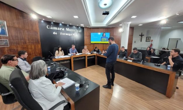 Após reunião com autoridades, Secretaria de Saúde priorizará repasses à Santa Casa