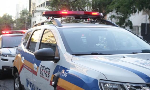 Jovem é preso e dois adolescentes são apreendidos por suspeita de assalto em Luz