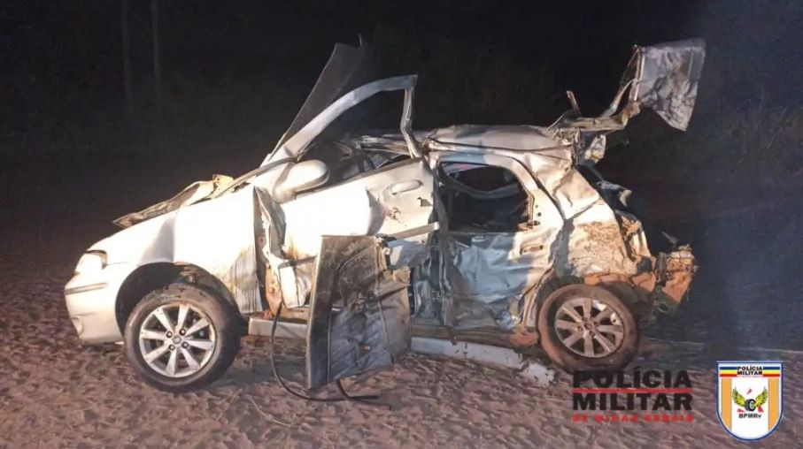 Acidente envolvendo três veículos deixa vítima fatal e outra em estado grave em Itaúna