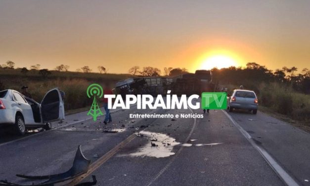Acidente envolvendo um carro e quatro carretas deixa uma vítima fatal e interdita trecho da BR-262