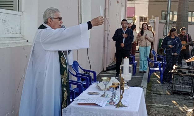 Servidores municipais participam de Celebração Eucarística