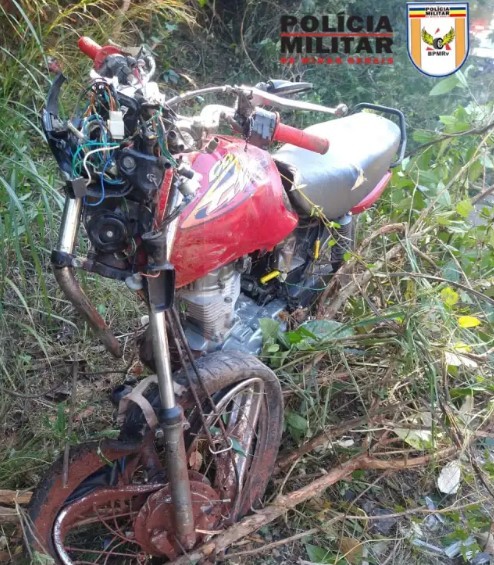 Homem morre após colisão entre moto e carro na MG-423, em Conceição do Pará