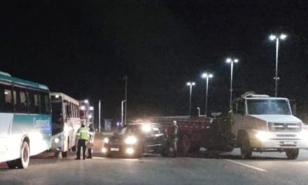 Quatro ônibus são apreendidos por transporte irregular de passageiros entre Itatiaiuçu e Itaúna