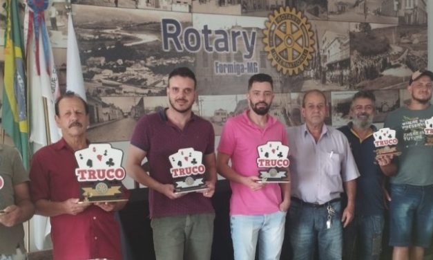 Rotary Truco Solidário premia três duplas