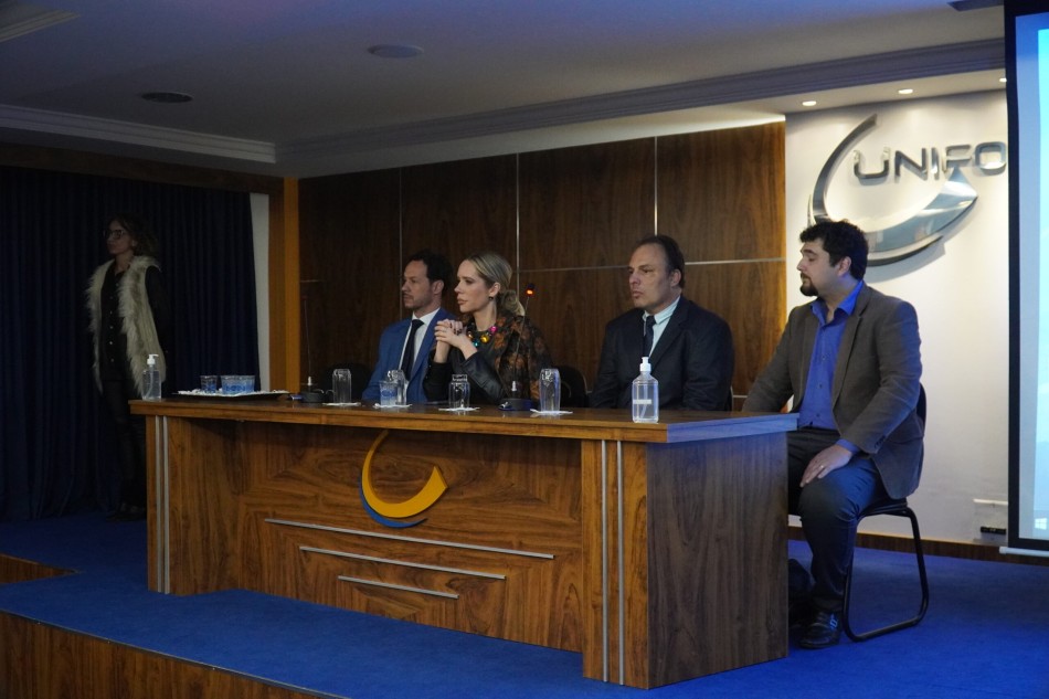Semana Jurídica do Unifor-MG atrai centenas de participantes