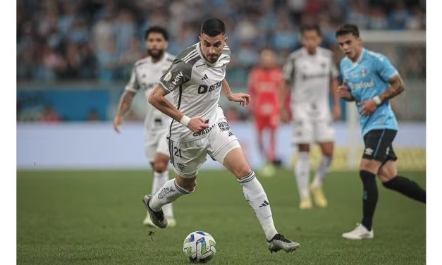 Derrotado pelo Grêmio, Atlético amarga oitavo jogo sem vitória