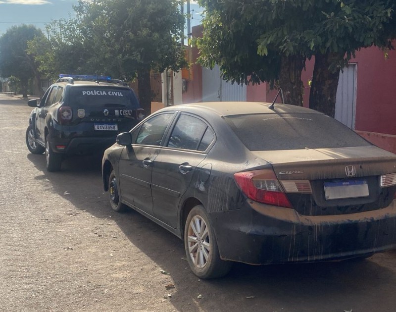 Polícias Civil e Militar recuperam veículo furtado com placas clonadas em Biquinhas
