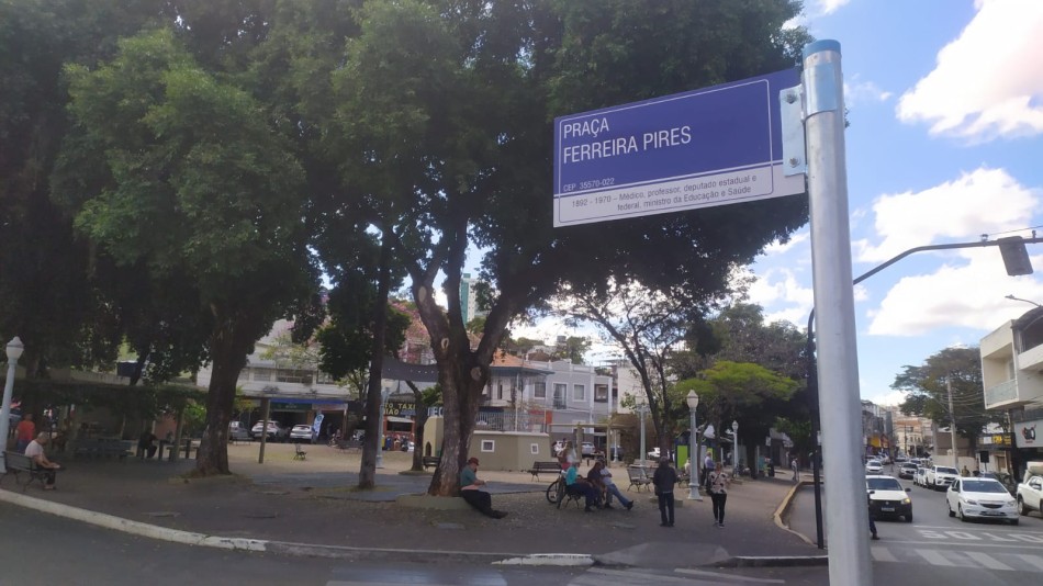 Novas placas são instaladas em ruas de Formiga
