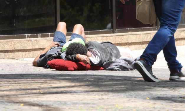 Plano para população de rua deve ser apresentado em até 120 dias