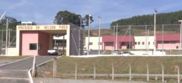 Mãe suspeita de dar mamadeira com soda cáustica a bebê de dois meses, em Oliveira, responderá em liberdade