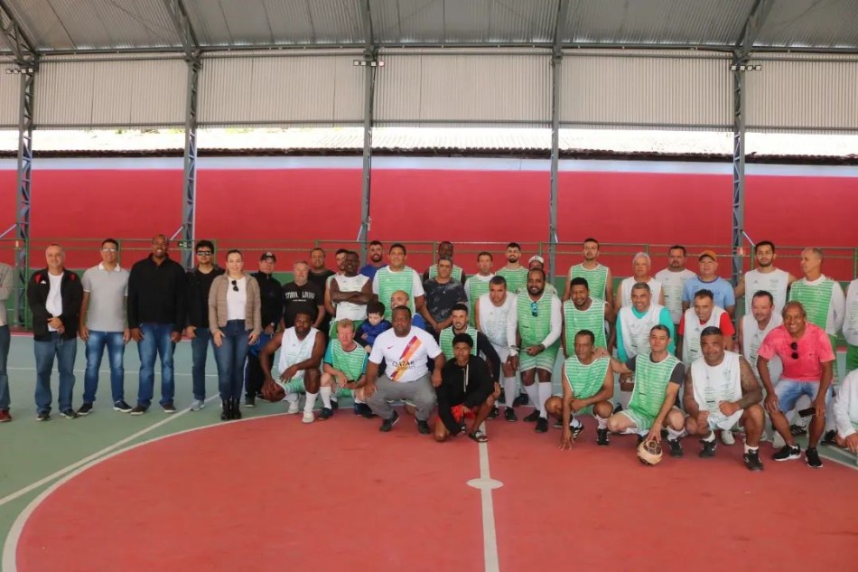 Inaugurada cobertura da quadra Rubens Paiva Cardoso, no Quinzinho