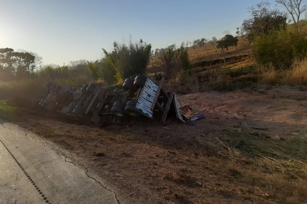 Acidente na BR-262, em Luz, deixa uma vítima fatal