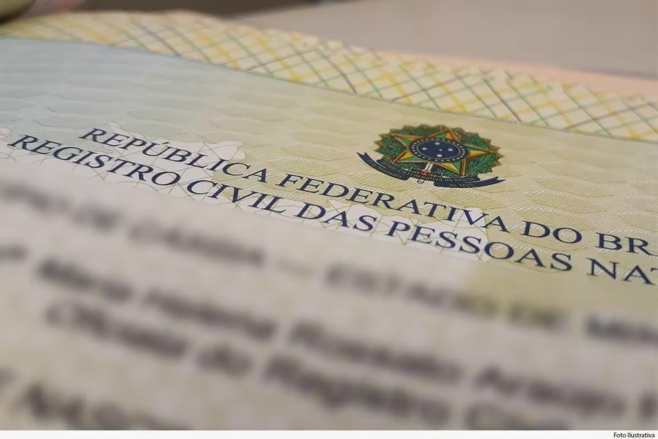 Quase 11 mil brasileiros mudaram nome em cartório após permissão
