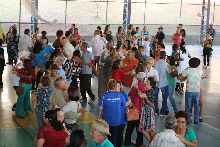 Encontro Regional da Melhor Idade é realizado em Formiga