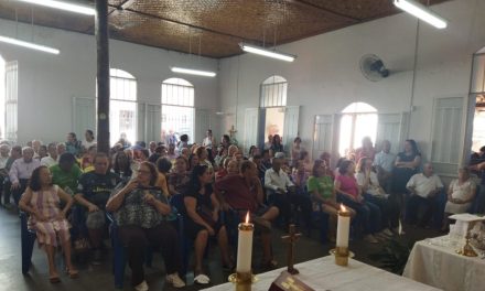 Dom Aristeu celebra missa para cerca de 200 idosos em Formiga